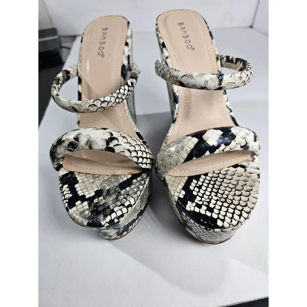 BAMBO Women Wedge Sandals Silver Snake Size 7.5 - Picture 6 of 7